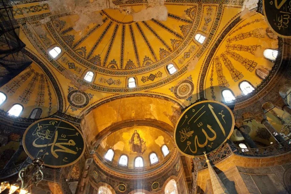 تذكرة تخطي الطابور: دخول صهريج البازيليك مع دليل صوتي - Image 9